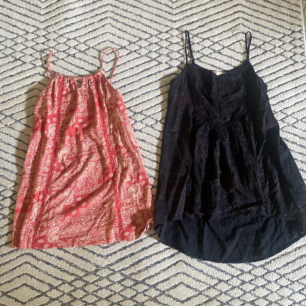Set of 2 Sun & Shadow Tank Top Blouses
